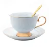 Tazza da tè e piattino in porcellana vintage con cucchiaio Set tazza da caffè in ceramica per tè pomeridiano Osso per regalo tazza colazione T220810