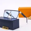 Projektant Lou Vut Luksusowe chłodne okulary przeciwsłoneczne Retro Tarktyw Square Tars Flafl Covering Kształt Matowa pełna ramka kołki świątynne Wzory