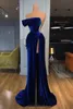 Новые 2022 года Royal Blue Off-Bloadder Long Prom Prome Dress Welvet Backless Prom Plam с разделением BC11436 B0613G12