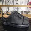 Sapatos de grife 2022 Tênis Studded Spikes Masculino Feminino Tênis Fashion Platform Insider Sapato de camurça de corte baixo com caixa