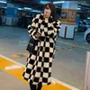 2021 New Women's Black White Checkerboard Mönster X-Long Faux Päls Overcoat Warm Outwear O-Neck M219 T220810