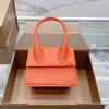 2022 Top Designer di lusso da donna casual shopping bag Borse vintage in pelle con una spalla Portafoglio portatile di lusso 7 colori 18 cm