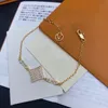 Women Designer Armband Jewelry Diamond Fashion Gold Chains Link Letter Flower Pendent V Love Armband For Men Party Wedding 22080805R