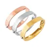 Bracciale designer d'amore per uomini donne Bangle in acciaio inossidabile coppie a ginnastica Lettera d'argento Gold Rose Gold Charm Luxury Bra5111322