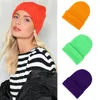 Chapeaux de bonnet en tricot en couleurs solides Hiver Chapeaux de ski chauds Mences femmes Skullies Caps Softs Elastic Cap Soas
