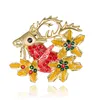 Creative Christmas Brosch Pin Buckle Clip Utsquisite Crystal Rhinestone Wreath Bell Women Party Festival Kläder smycken gåva