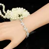 Bracelet Bracelet Designer Cwwzircons Haute Qualité Or Blanc Couleur Femmes Cubique Zircone Feuille En Forme De Mode De Mariée De Noce Bijoux Bracelets Cb099