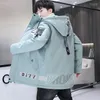 Herrjackor 2022 Vår/höstkoreanska smala vindbrytare män huva tryckta överrockar casual jaclet långa trencher man m-4xl