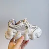 Детская спортивная обувь кроссовки легкие и дышащие для мальчиков и девочек