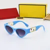 Модные солнцезащитные очки дизайнерские солнцезащитные очки для мужчин Женщины личности Полный рамный пляж Роскошные украшения UV400 Солнцезащитные очки с коробкой с коробкой