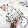 Sac pour femmes nouveau modèle à la mode 2023 pour femmes sling one Shoulder Messenger Bag mains polyvalentes s Purses liquidation