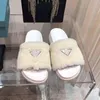 Frauen Mode Sandalen Rutschen Winter Sexy Echt Leder Marke Niedrigen Absatz Glänzende Sandale Damen Strand Schuhe Dr Schuh Plattform haus Slipper Fuzzy64676