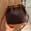 Sacs de créateurs de luxe femmes en cuir véritable lettre impression sac seau Mansur dame véritable épaule Gavriel sac à main en cuir