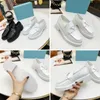 2023 Desinger Women Casual Shoes Monolith Triangle Black Shoe ￶kar plattformen Sneakers CloudBust Classic Patent Matte Loaf H￶g kvalitet
