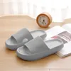 Plateforme d'épaisseur 4 cm d'épaisseur les pantoufles pour femmes Sandales Sandals Sandals Sandal