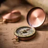 Objetos decorativos Figuras Retro Copper Compass Flip Tampa vintage Pocket Pocket Watch Camping caminhada