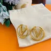 Diseñador Letra V Pendiente Moda para mujer Pendientes Stud Pendiente vintage Círculo Oro Lujoso Todo fósforo EHigh Joyería Gifts257q