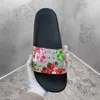 Designers Pantoufles pour femmes Mens Slides Floral Brocade Flats Gear Bottom Tiger Snaker Ace Bee Flop Flip Scuffs Casual Fashion Beach Sh