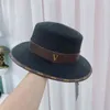 Bai cheng Moda Bucekt Sombrero Gorra Plana Diseñador Sombrero de Paja Marca Clásico Estampado y Letras Verano Mujer Hombre Gorras de béisbol ajustadas