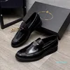 Herren Triple Black gebürstetes Leder Loafer Kleid Schuhe Oxfords Bräutigam Boot Sneakers Herren Business Hochzeit Party Casual Flache Sohlen Sneaker