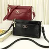 Qianzi Fox New 2020 Satchel Female Middle-aged Mother Bag Multi-layer Single Shoulder High-capacity