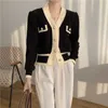 Damesbreien Tees Cardigan Woman Trendy zachte elegant knopkantoor dames casual Koreaanse stijl retro chic all-match aankomst aankomst breien v-nec