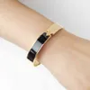 Bangle Designer Vintage Half Black Shell Love Design Bracciale a molla per uomo Donna Acciaio inossidabile Punk Braccialetti da uomo Gioielli Regali