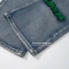 Мужские джинсы фирмы мешковатые зеленые пушистые буквы, вышитые джинсовой уличная одежда, джинсовые штаны Хип -хоп Случайный груз с карманными мотоманами