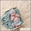 Ensembles de vêtements NOUVEAUX bébé Set Baby Stripe Stophing Rompers With Long Tail Knot Hat Clothes Pographie accessoires Mxhome Drop Dev Mxhome Dhfaf