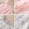 Бедьерная одежда для девочек-лидеров 2022 Girl Dress New Fashion Princess Clohtings сладкое цветочное вышивное платье сетки на 2-6 лет Y220819