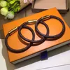 New old flower Leather Bracelets Designer Charm women and men Metal Lock Head Bracelet Fashion Classic Simple Jewelry Friendship V1747762