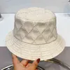 Bai Cheng Flat Designer Bucket Hat Golf Sun Protection Printed Fited Hats Popul￤ra herrk￥por Kvinnor Baseball Cap Casquette broderi