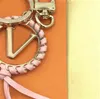 bai cheng Luxury Fashion Designer Keychain Womens Mens Key Buckle Brand Letters Leather Handmade Keychains Trendy Designers Keyring Bags Pendant