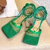 2022 Designers mulheres sand￡lias de salto alto chinelos de couro sexual malha de sand￡lia l￢minas de sand￡lia de top sparkle trep thread ladies festas vestidos de noiva tamanho de n￳s 6-11