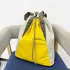 LU Bag Lemon Yoga NWT متعددة الوظائف على ظهر سفر على ظهره لوكيل اليوغا حقائب المشي لمسافات طويلة في الهواء الطلق.