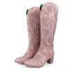 刺繍中の子牛ブーツ女性ピンクカウボーイカウガールカジュアルウエスタンブーツ分厚い​​尖ったつま先の靴女性卸売Y220718 G0Z4＃