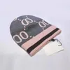 Tasarımcı Kafatası Kapakları Moda Nefes Alabilir Sıcak Woof Beanie Cap İyi Doku Şapkası Erkek Kadın için 6 Renk Yüksek kaliteli Casquette