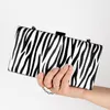 Bolsas de noite Messanger Mulheres Bolsas de verão cinzentas Padrão de zebra pequena embreagem crossbody hasp ombro bolsas de ombro designer 2022 bagsevening de luxo