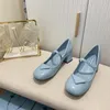 2022 Sandali da donna Ballerine firmate Mary Jane scarpe punta fibbia tacco spesso pelle bovina vintage vernice singola