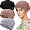 Ramadan Muslim Fashion Bouffant Hijab Caps con bottoni Unisex fascia elastica Turbante Bonnet per le donne pronto da indossare