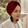 イスラム教徒のターバンの帽子は、女性のためのアバヤのヘッドラップアンダーキャップイスラムジャージーインスタントヘッドレディクリンクルアラビアビーニーキャップ