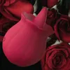 Sexleksak Massager Clit Bröstvårtan Sucker Dildo Klitoris Stimulator Oral fitta Produkter Sugande tunga Slickande Rose Vibratorleksaker för kvinnor