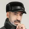 Berets Winter Samt Ohrenschützer Militär Hüte Für Männer Einstellbare Größe Thermische Mode Imitation Haar Flache Kappe Papa der Hut Berets