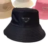 Diseñador masculino de moda Sun Sun Women's Solid Color Letters Clásico Bucket Gat de alta calidad Visor de verano de alta calidad