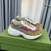 2023 OG Plattformsskor Casual Shoe Designers Sneaker Sneakers Strawberry Wave Mouth Tiger Web Print Lyx Beige Chaussures Rhyton Herr Damer För sport