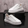 British Designer Wedding Dress Party Shoes Fashion Breattable White Vulacnized Casual Business Sneakers Light Round Toe Business Driving Walking Loafers N204