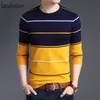 Moda markası kazak erkek kazak çizgili ince fit jumperlar örgü yünlü sonbahar Kore tarzı gündelik erkek kıyafetler 220822
