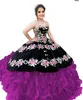 Vintage Charro Quinceanera Vestidos Floral Bordado Ruffle estilo mexicano Sweet 15 Dress 16 anos Meninas Corset Fuchsia e Black Misfarade Prom Vestido de Ball 2022