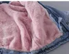 Flickor jeans och sammetjacka höst vinter baby bomullsjacka med tjock ullkrage