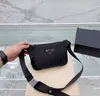 Bolsas de cintura de alta calidad Moda Bolso de diseñador juvenil Patrón de letras Fanny Pack Nylon CrossbodyBags Diseñador ShoulderBag229k